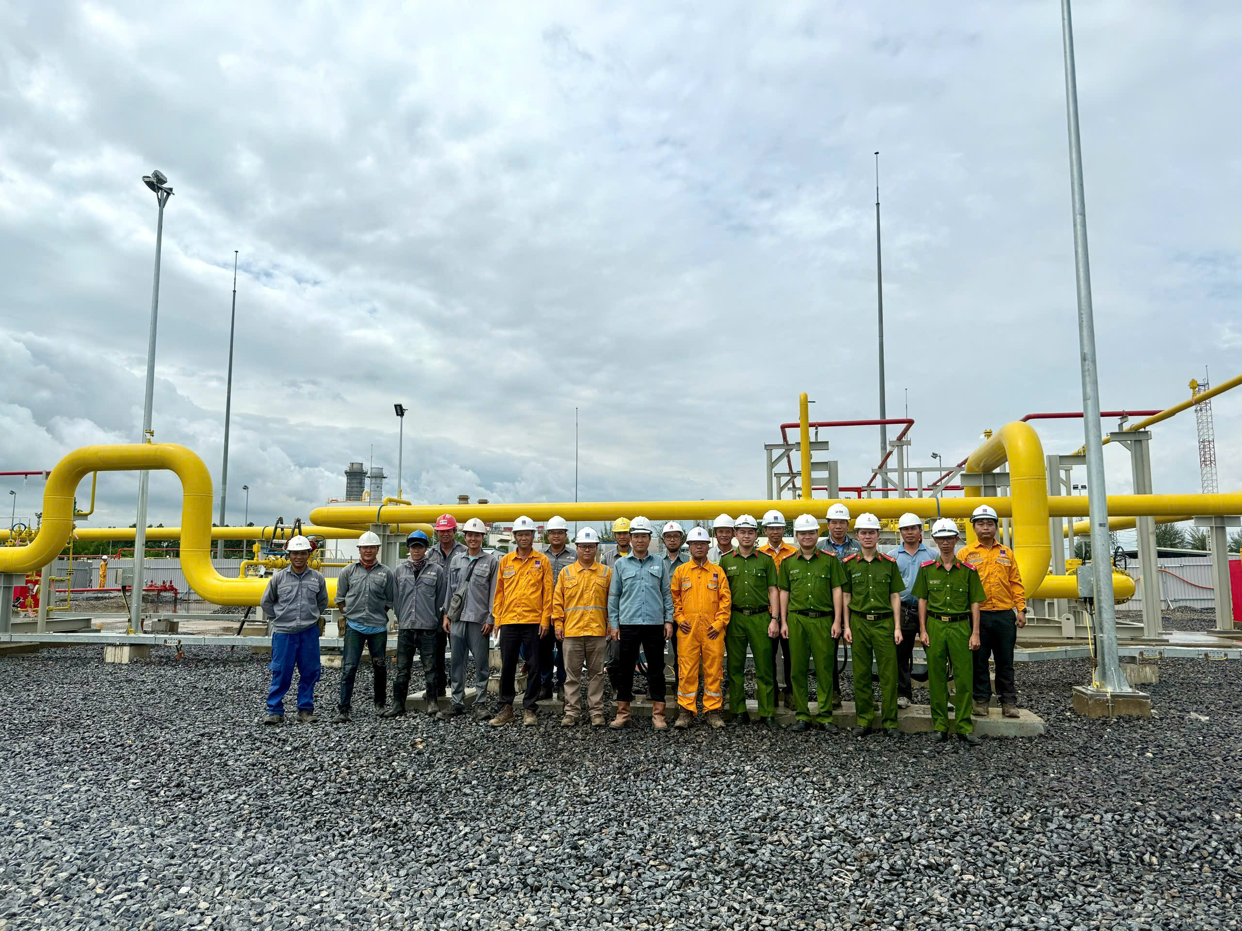 Cung cấp và thi công hệ thống Điện & Điện điều khiển - Dây chuyền cấp khí cho Nhà máy Điện Nhơn Trạch 3 & 4